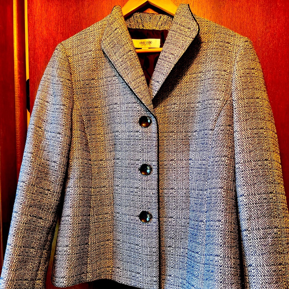 Jones studio blazer. Size 10